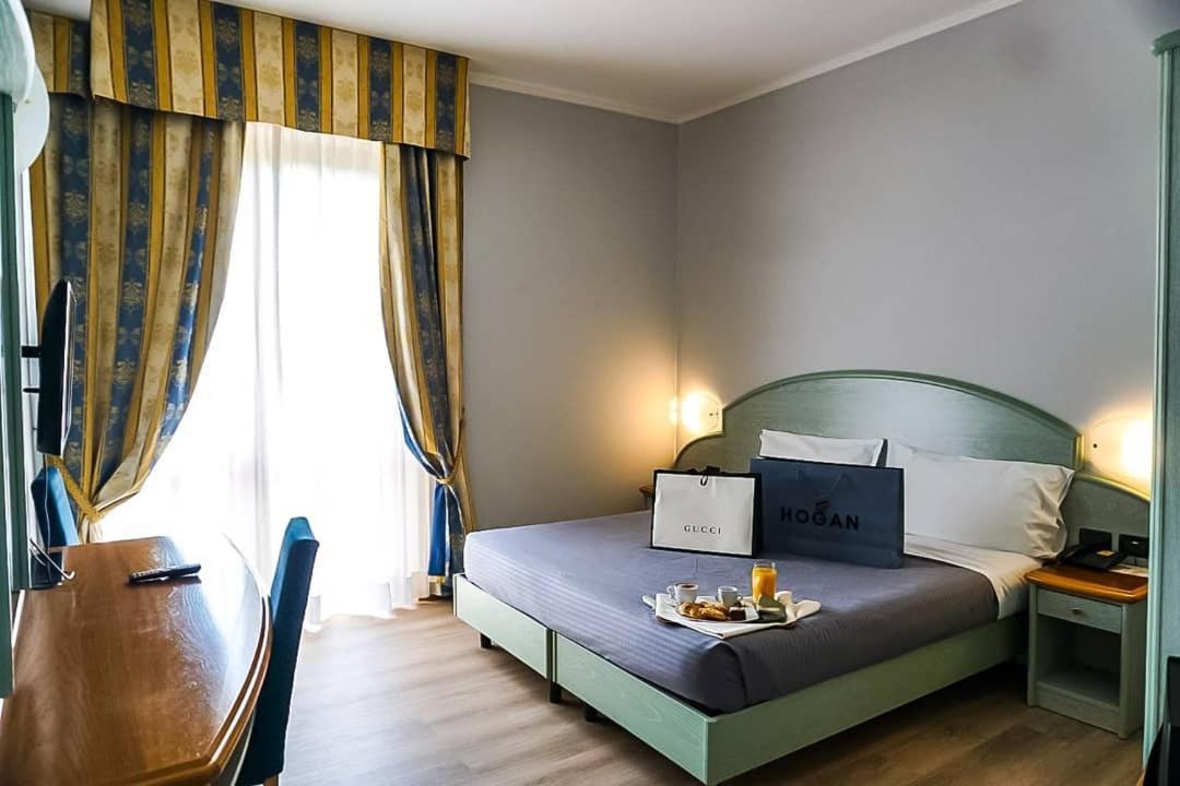 Hotel Europa Milano Розате Экстерьер фото